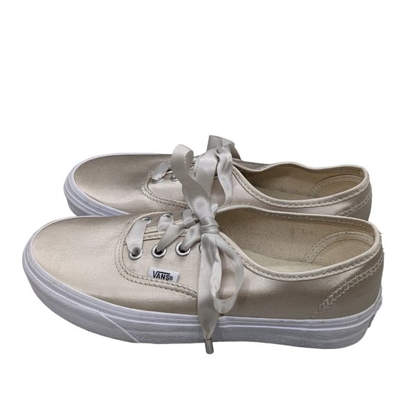 Vans Shoes - Vans Satin Lux lace up sneaker size 6